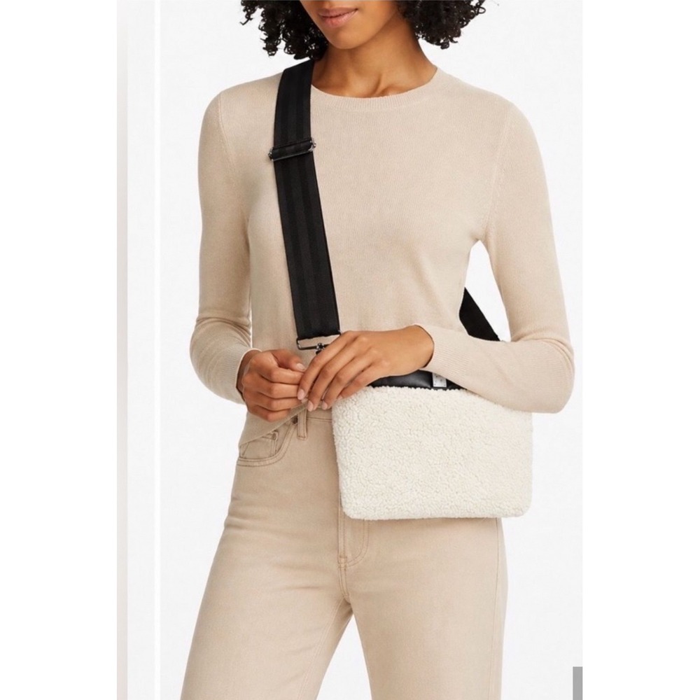 Royln Luxe Standard Sherpa Bum Bag Black Quilted Faux Leather Cream